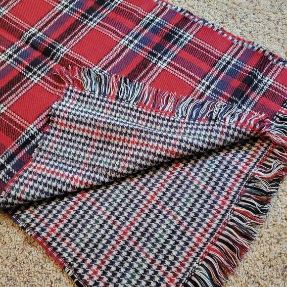 NEW Women's Large Reversible Scarf - Picture 1 of 3